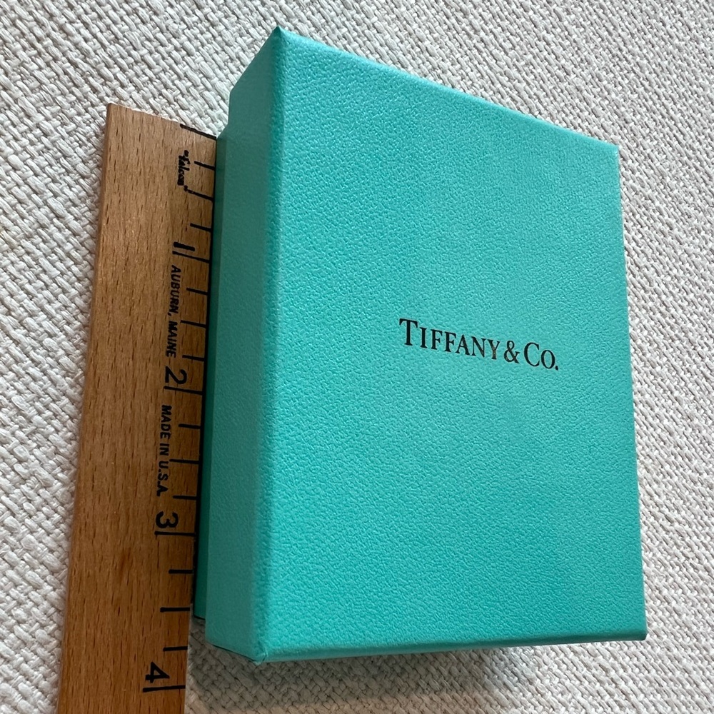 Tiffany & Co. Box, Pouch, & Ribbon - Picture 4 of 5